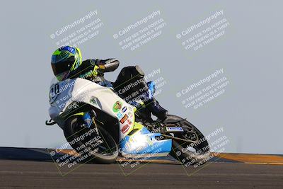 media/Dec-04-2022-CVMA (Sun) [[e38ca9e4fc]]/Race 12 500 Supersport-350 Supersport/